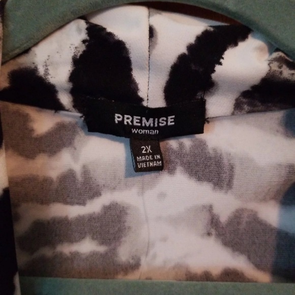 Cardigan - Picture 2 of 3